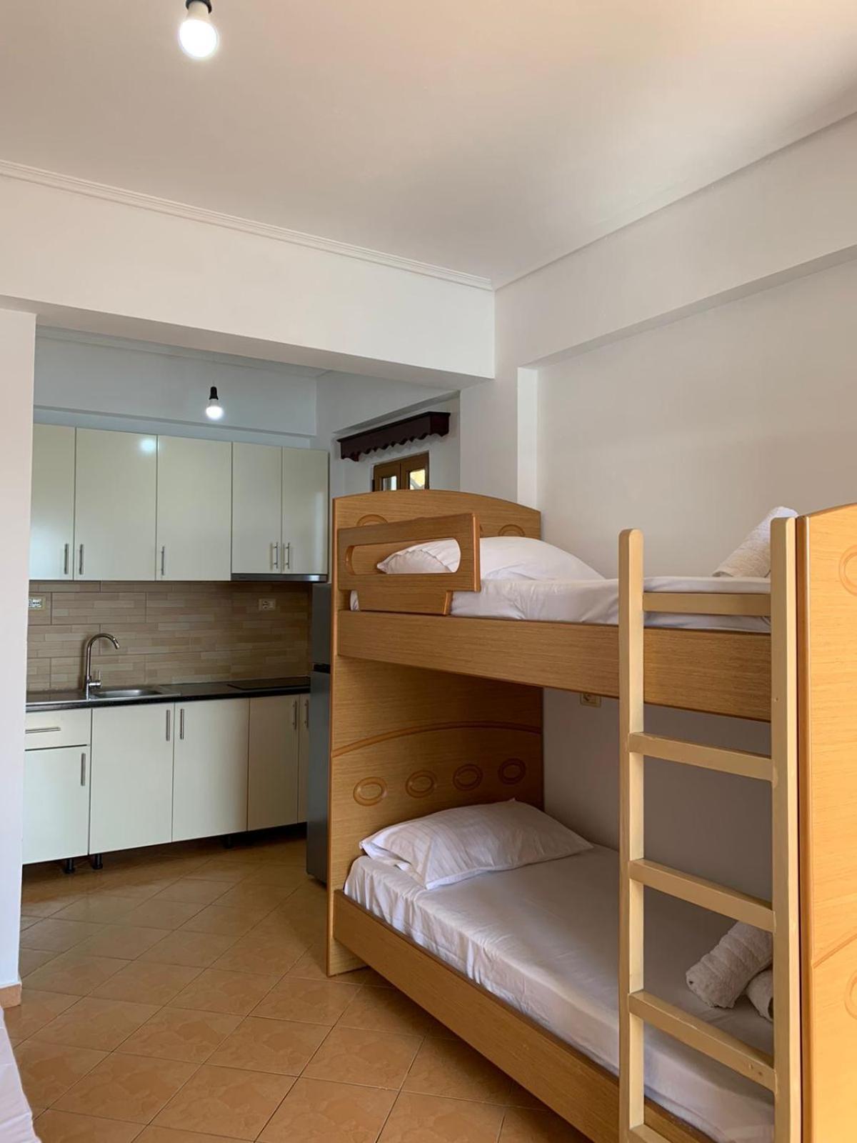 Sea La Vie Anesti Apartamento Borsh Exterior foto